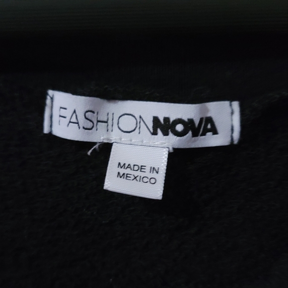 OverSized Crop Top - Picture 2 of 4